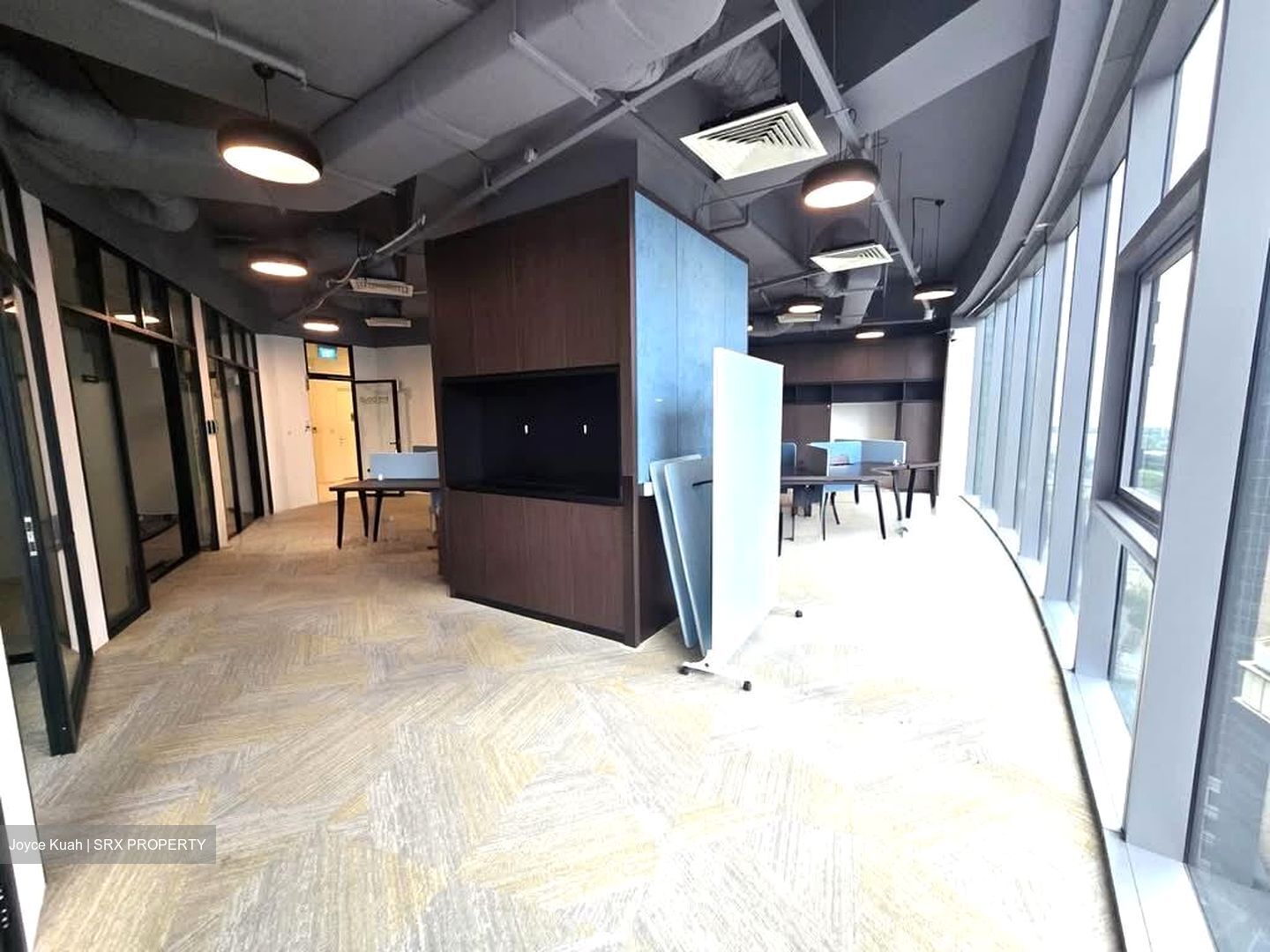 PLUS (D1), Office #564599851